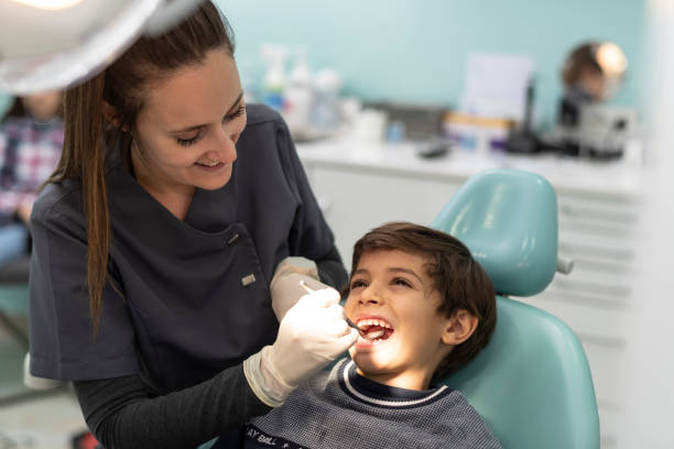 Best Broken or Cracked Tooth Emergency Dentist in Flower Hill, NY